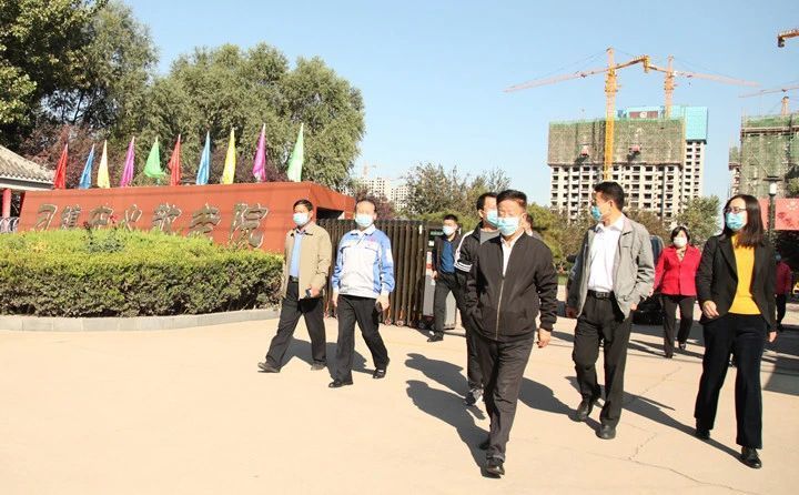 愿尊老愛老的傳統(tǒng)美德不斷的傳承、發(fā)揚(yáng)、光大