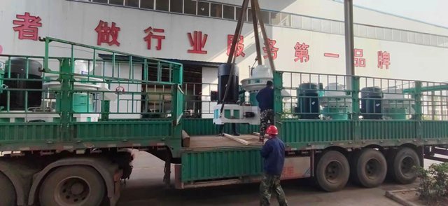 下圖為我們山東金格瑞顆粒機廠家昨天發貨的部分圖片 下圖為我們山東金格瑞顆粒機廠家昨天發貨的部分圖片